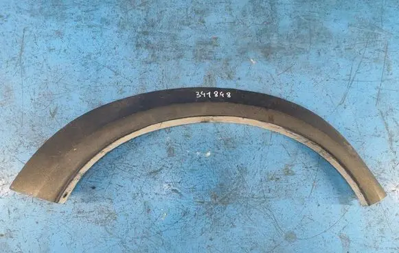 Volvo XC70 Front arch trim 31283107
