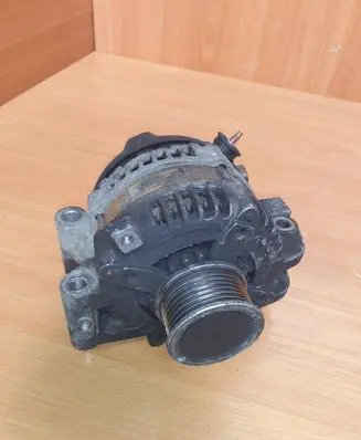 Toyota RAV 4 (XA30) Generator/alternator 2706026030 1042104771