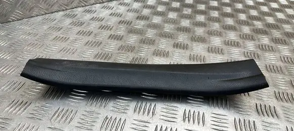 Toyota RAV 4 (XA40) Rear sill trim cover 6791842090