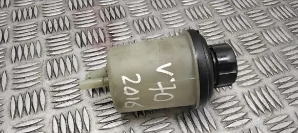 Volvo V70 Power steering fluid tank/reservoir 31302576