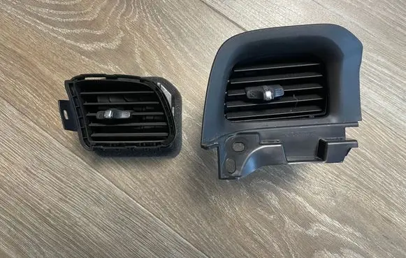 Honda Jazz IV GR Dashboard air vent grill cover trim 77200TZA0028