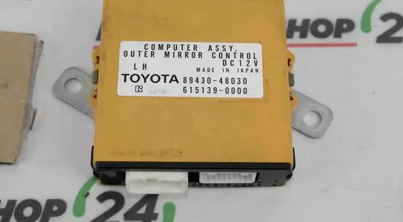 Lexus RX 300 Wing mirror control module 8943048030 615139000