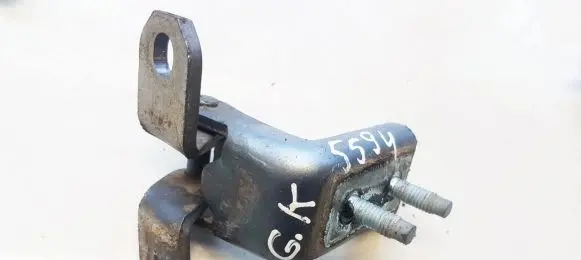 Suzuki SX4 Tailgate/trunk/boot hinge