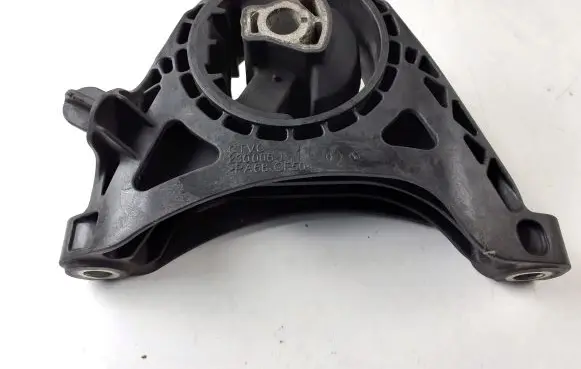 Engine mount bracket
