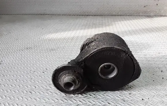 Land Rover Freelander Generator/alternator belt tensioner PQG100230