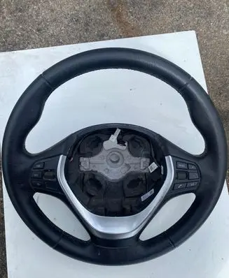 BMW 3 F30 F35 F31 Steering wheel 62560150D 114725709