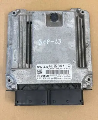 Volkswagen PASSAT B8 Engine control unit/module 04L907309M 0281030462