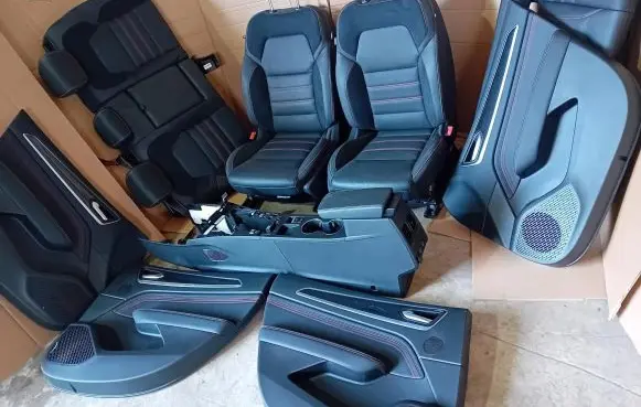 Renault Arkana Seat and door cards trim set 