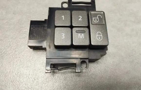 Land Rover Range Rover Sport L320 Seat memory switch AH2214776BA
