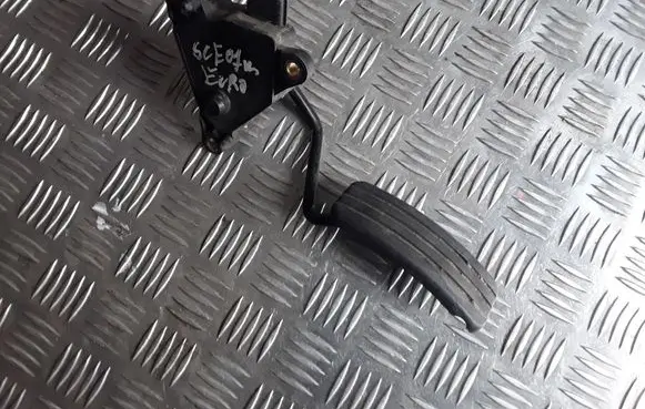 Renault Scenic II - Grand scenic II Accelerator throttle pedal 8200159645