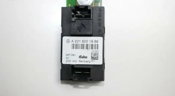 Mercedes-Benz CL C216 Aerial antenna amplifier A2218201889