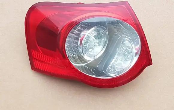 Volkswagen PASSAT B6 Rear/tail lights 3C9945095