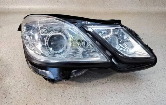 Mercedes-Benz E W212 Headlight/headlamp A2128205861KZ A2128205861