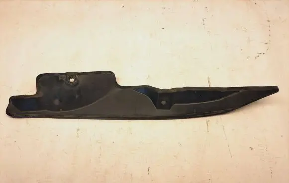 Skoda Fabia Mk2 (5J) Fender end trim 5J0821112