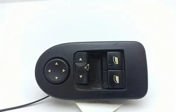 Peugeot 407 Electric window control switch 96588274