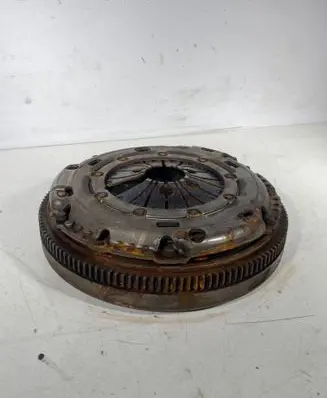 Volkswagen Golf VI Dual mass flywheel 03G141025N