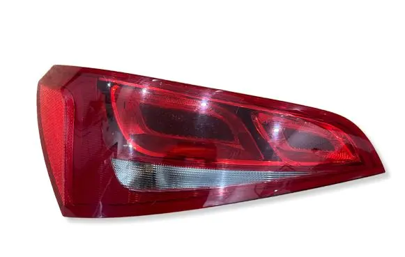Audi Q5 SQ5 Rear/tail lights 8R0945093 AU416T2 21800110