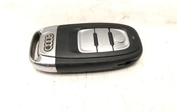 Audi A5 Sportback 8TA Ignition key/card 