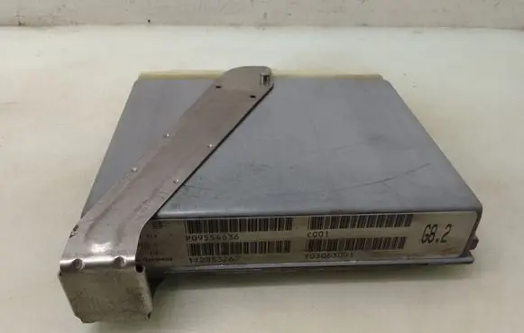 Volvo S70 V70 V70 XC Engine control unit/module 1T28S3267