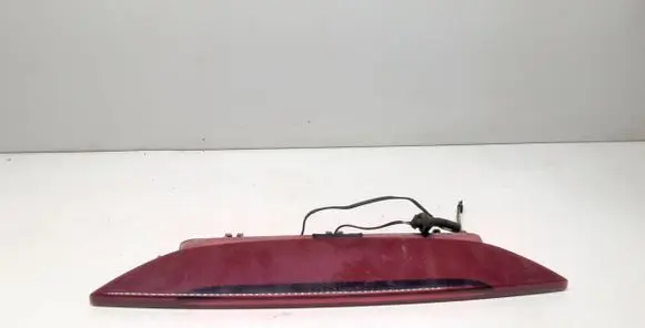 Volvo V60 Third/center stoplight