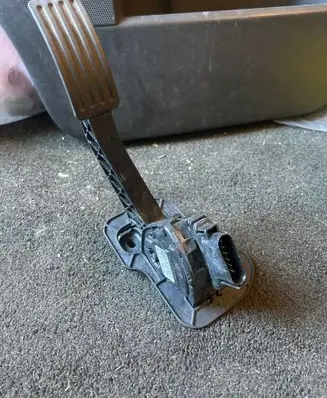 Ford Transit Accelerator throttle pedal 6C119F836CC 24092007
