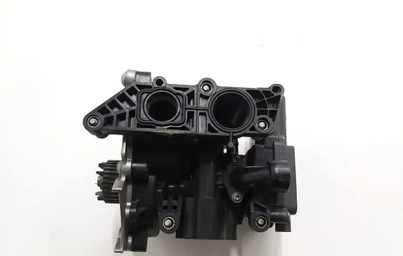 Volkswagen Scirocco Water pump 06L121012A 06L12111L