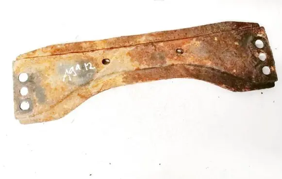 Nissan Note (E11) Engine mounting bracket r4748a69u0
