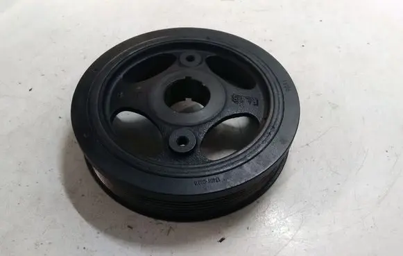 Toyota RAV 4 (XA30) Crankshaft pulley 134080R011