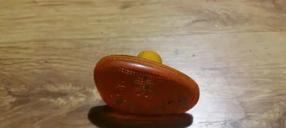 Alfa Romeo 145 - 146 Front fender indicator light