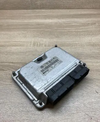 Skoda Fabia Mk1 (6Y) Engine control unit/module ECU 038906019AF 0281010289