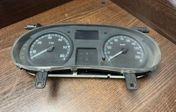 Renault Trafic II (X83) Speedometer (instrument cluster) 281123769 8200283197 P8200283197