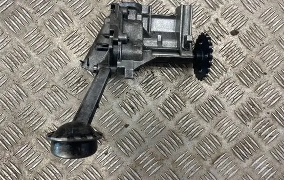 Dacia Sandero Oil pump 8200307174