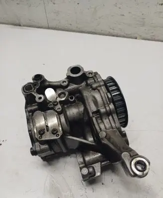 Audi A4 S4 B8 8K Oil pump 04L145208J 04L115261B CNH