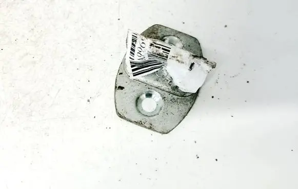 Toyota Aygo AB10 Front door lock loop/hook striker 