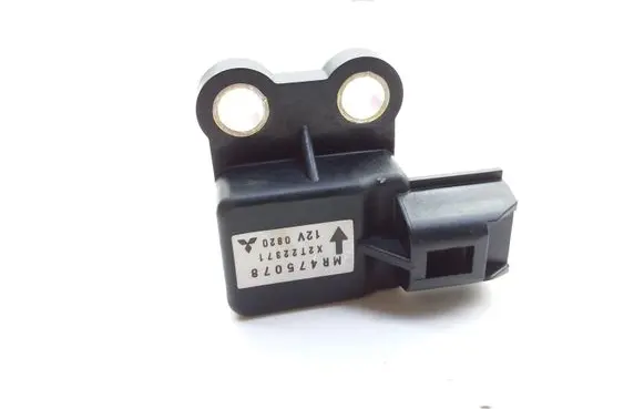 Mitsubishi Galant Airbag deployment crash/impact sensor MR475078 X2T22371