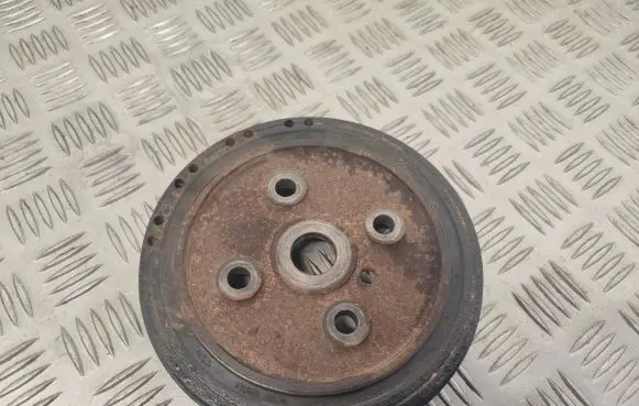 Volvo V70 Crankshaft pulley 31258122