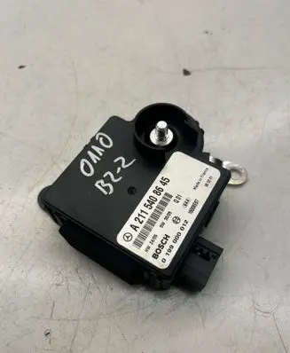 Mercedes-Benz E W211 Battery control module A2115408645 0199000012