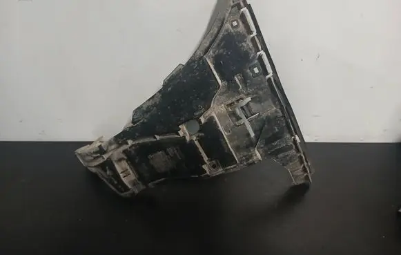 Volvo S60 Front bumper mounting bracket 08693182 BP3EA
