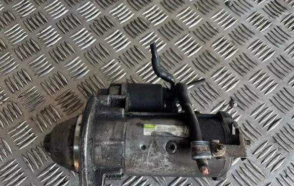 Volkswagen PASSAT B5.5 Starter motor D7R33