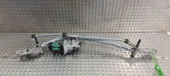 Front wiper linkage and motor