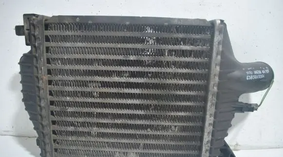 Mercedes-Benz Vito Viano W638 Intercooler radiator 6385012901