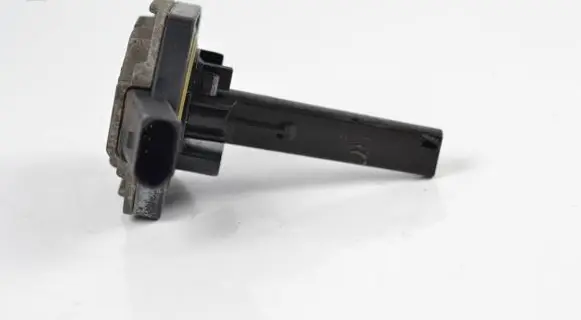 Audi A6 S6 C6 4F Oil level sensor 06e907660