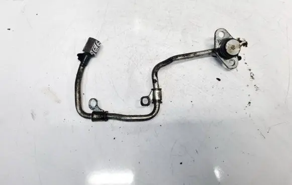 Mazda CX-7 Fuel line pipe