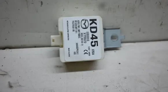 Mazda 3 II Keyless (KESSY) go control unit/module KD45675D4 X1T55072