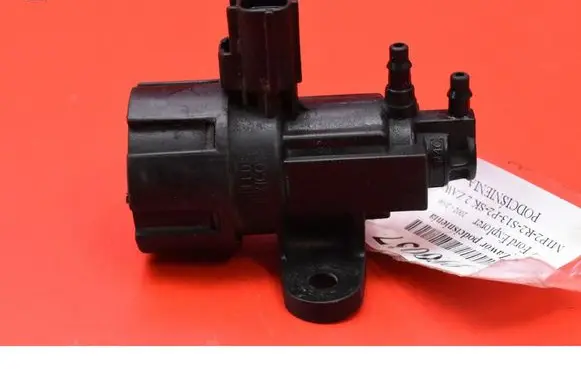 Ford Explorer Vacuum valve F57E-9J459