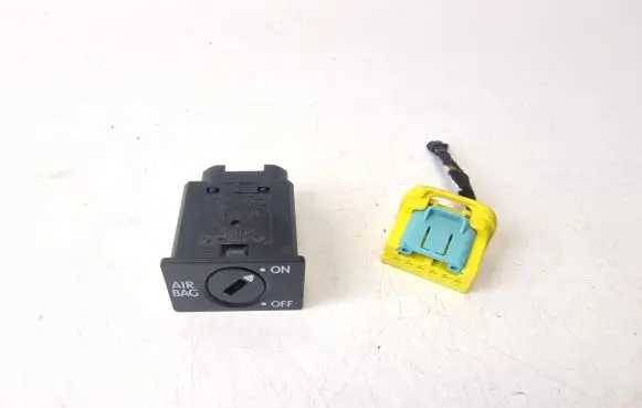 Volkswagen Jetta VI Passenger airbag on/off switch 1K0919237D