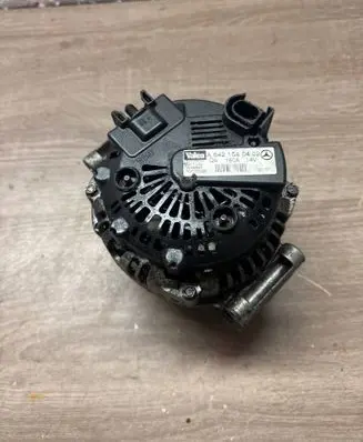 Mercedes-Benz C AMG W204 Generator/alternator A6421540402 TG17C030
