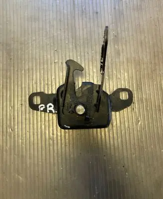 Dacia Duster Engine bonnet/hood lock/catch 656019137R 656014530R