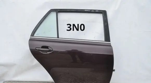 Toyota Avensis T250 Rear door 