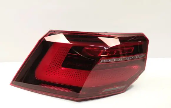 Volkswagen Golf VIII Rear/tail lights 5H0945207
